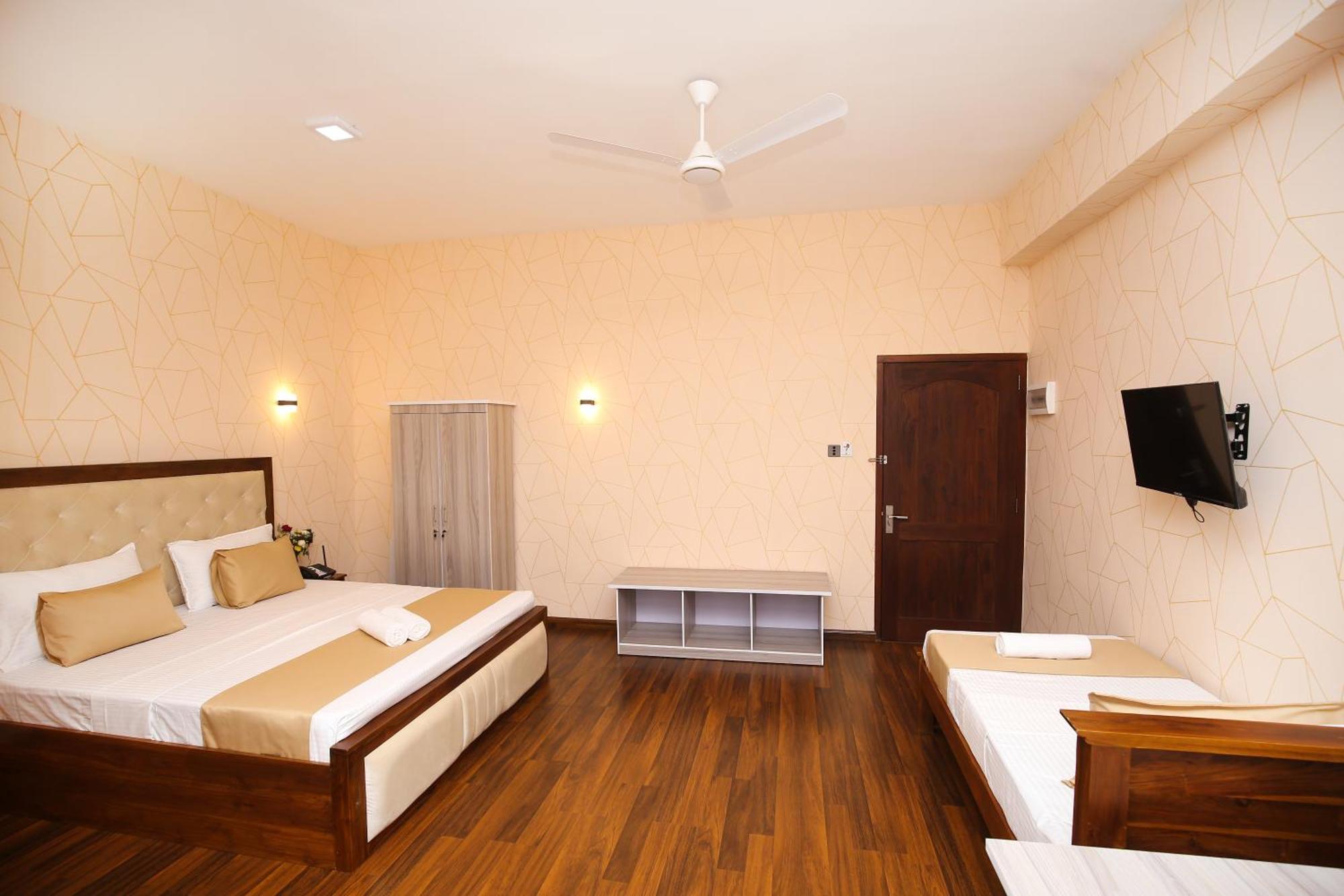 Hotel Crown Regency- Badulla Exterior foto