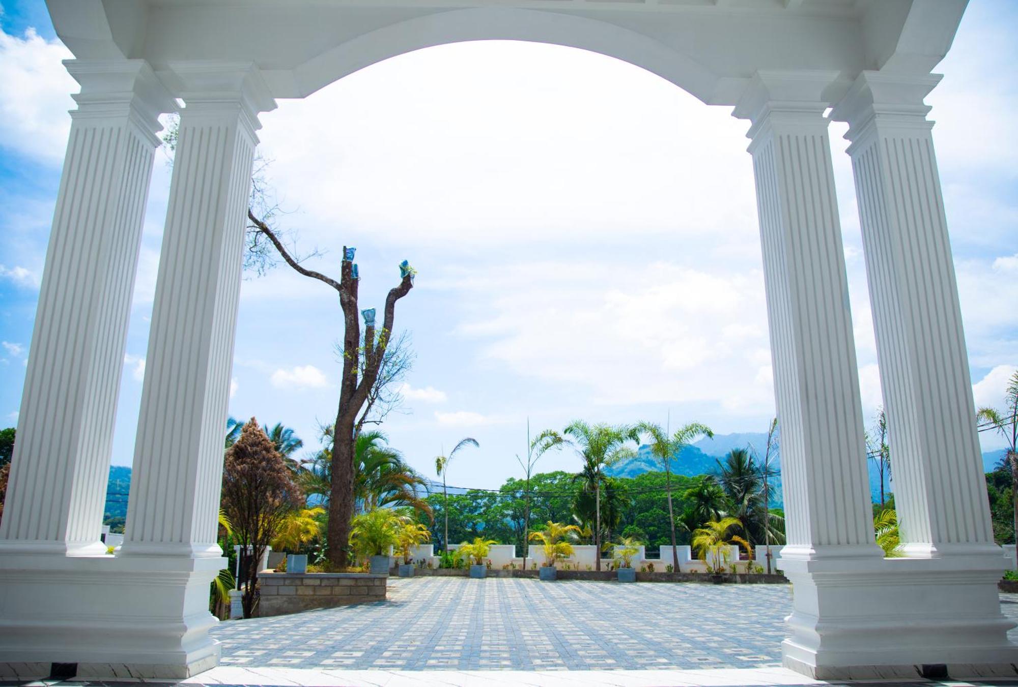 Hotel Crown Regency- Badulla Exterior foto